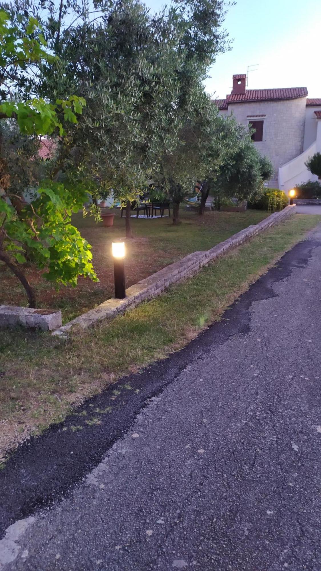Apartmani Tara Medulin Exteriör bild